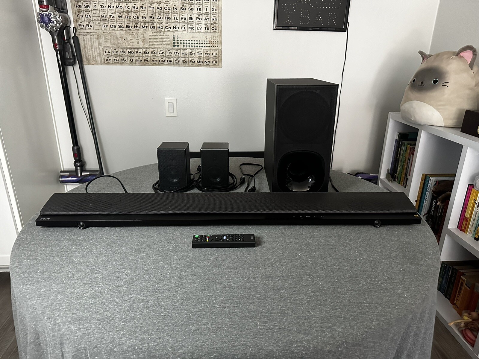 Sony HT-NT5 Soundbar And Subwoofer With SRS-ZR5 Rear Speakers