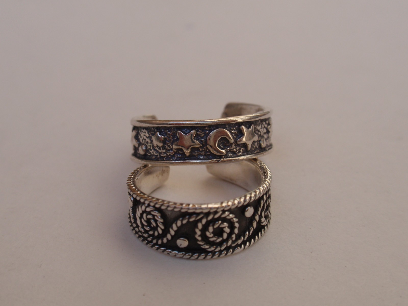 925 Silver Antique Crescent Moon and Stars Adjustable Open-BackToe Ring