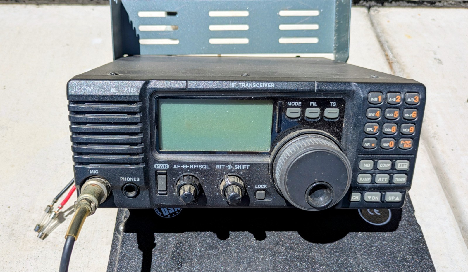 Icom IC-718 HF Amateur Radio Transceiver with Microphone & AG-230 Smarttuner