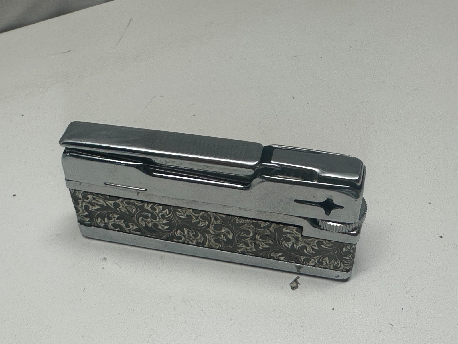 Royale "2500" Gas Lighter Automatic Fuel JAPAN