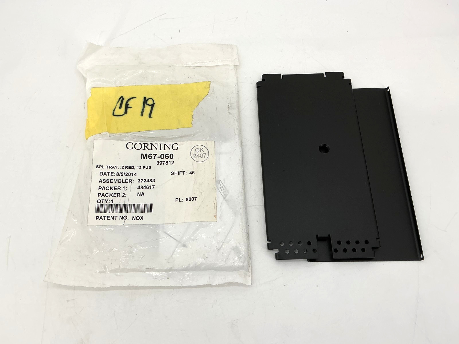New Corning M67-060 Splice Tray RTV Splices 0.2-in 12-Splice Tray Single Fibers
