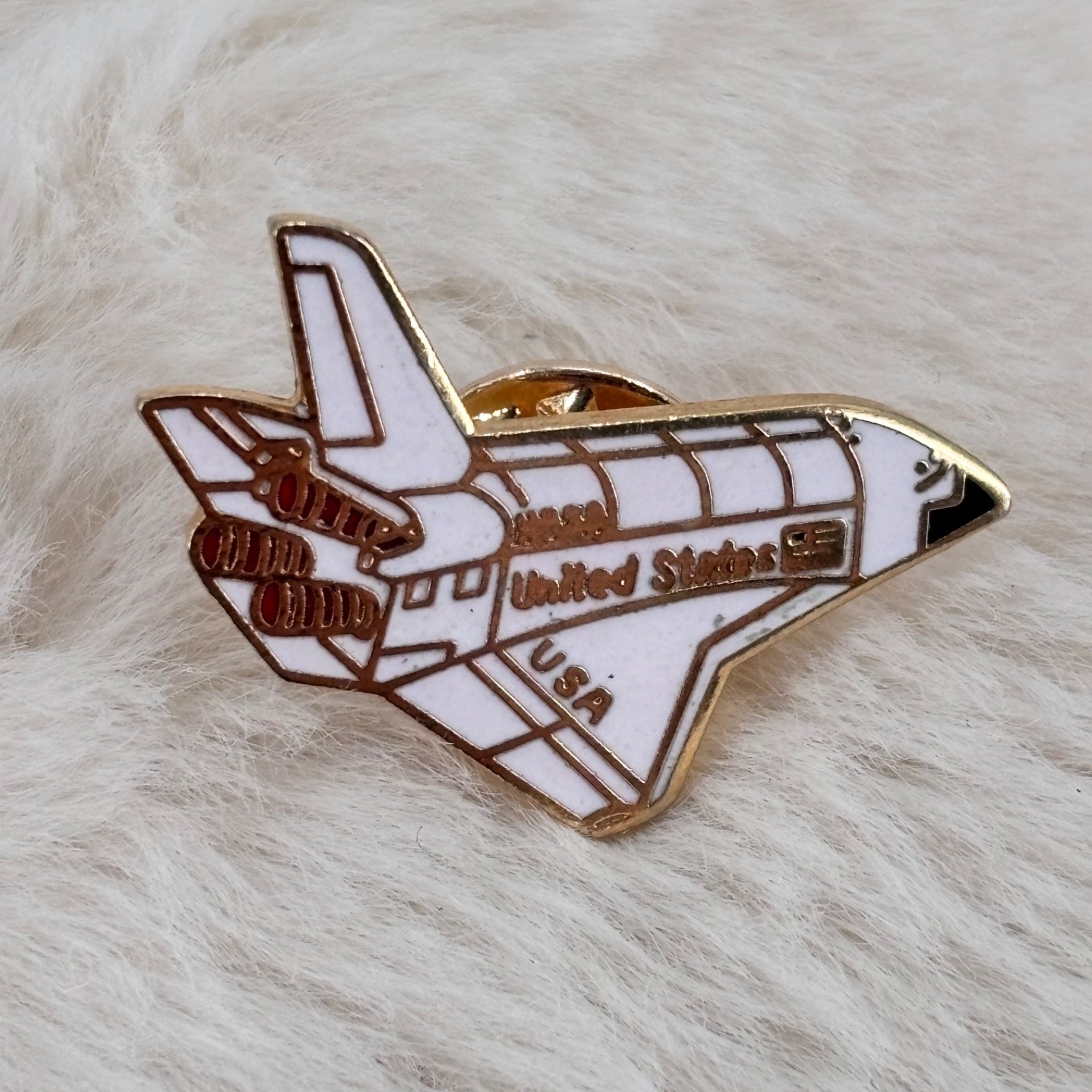 Vtg NASA United States Space Shuttle Enamel Lapel Pin