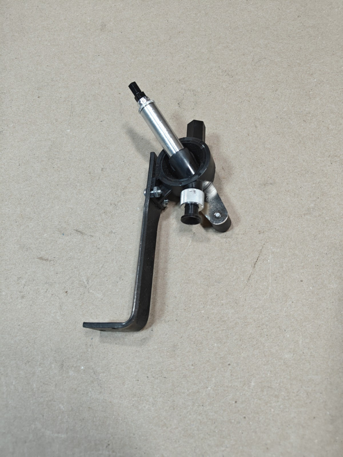 Semi Automatic measuring dispenser for powder Lee perfect powder measure 90058
