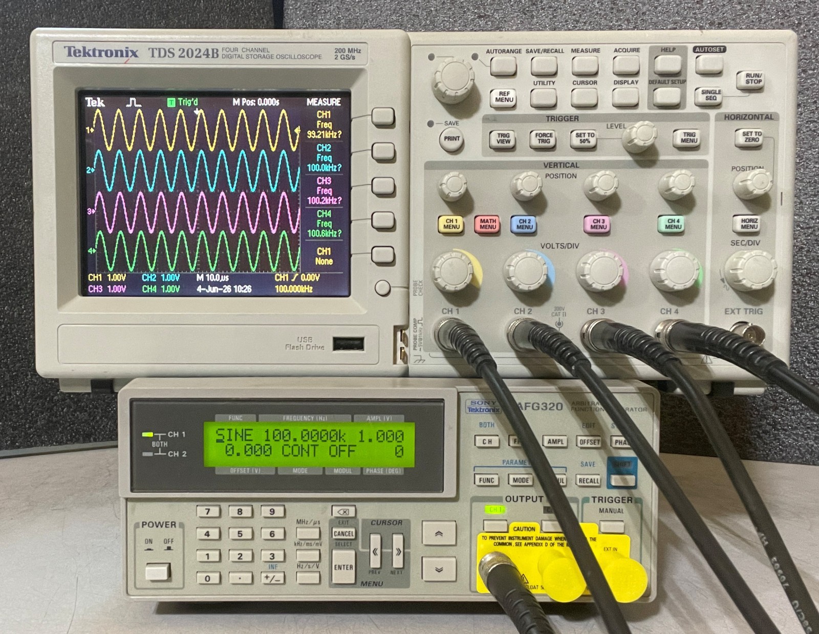 Tektronix TDS2024B 4 Channel Oscilloscope 200MHz 2GS/s