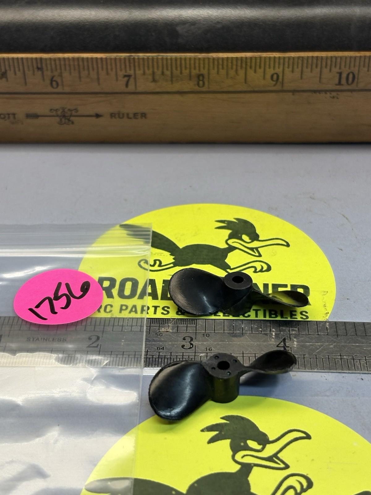 RC BOAT PROPS LOT / NEW