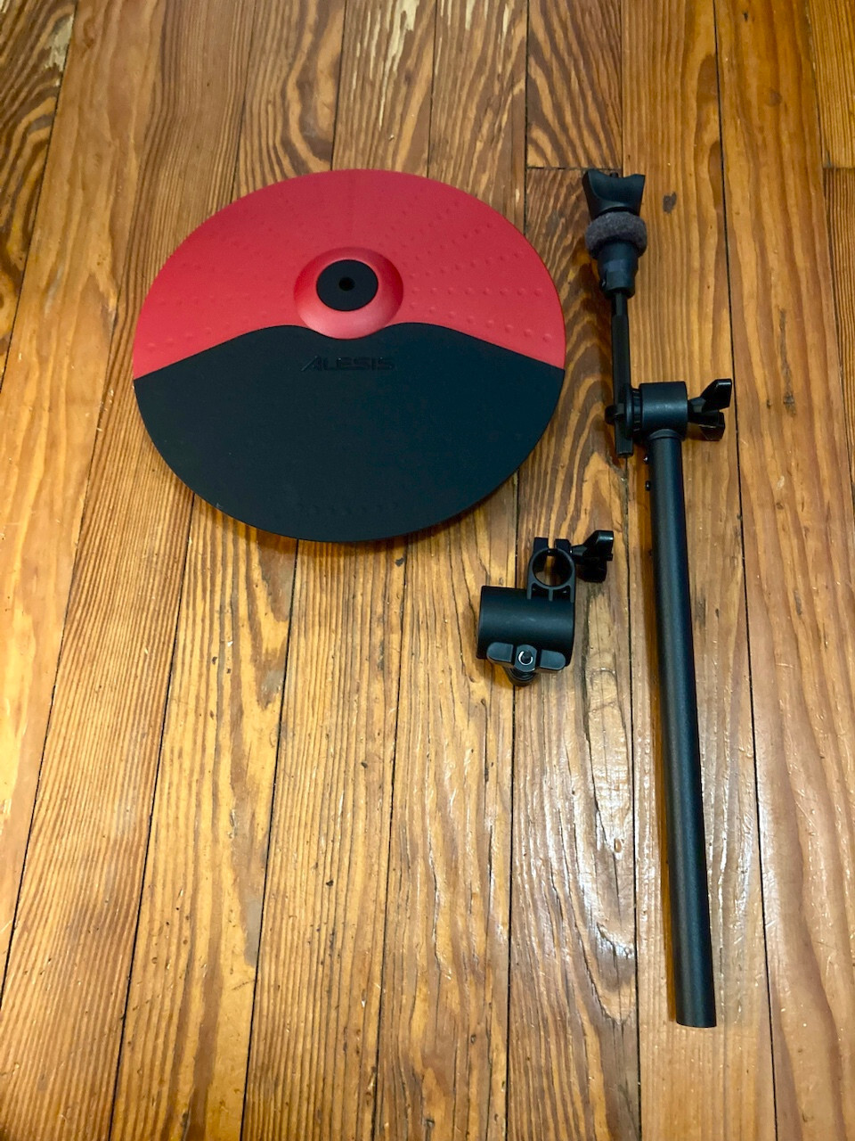 10" Red Cymbal w/Choke Alesis Nitro SE (Used) w/14" Arm & Clamp E-Drums