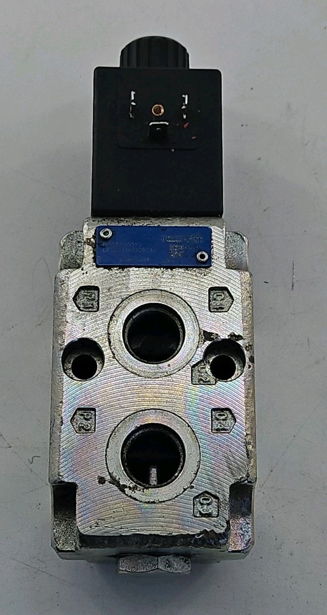 Rexroth - R933000010 - Hydraulic Directional Control Valve - 310 Bar - 50 l/min