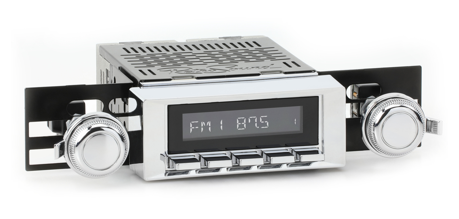 RetroRadio for 1971-72 Chevrolet Chevelle BT, AUX, AM/FM LAC-M1-117-120-03P-73PC
