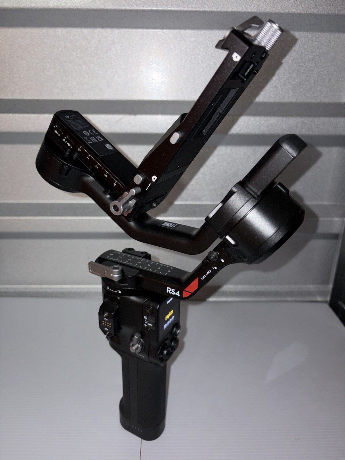 DJI RS 4 3-Axis Gimbal Stabilizer for Cameras