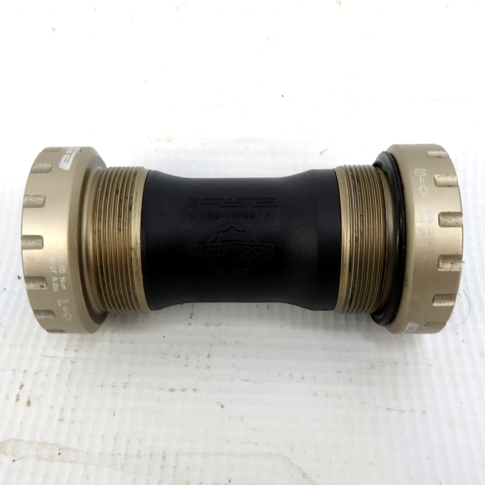 FSA BB70/68 BOTTOM BRACKET 68/70mm 113mm 105g Sealed Hollowtech II