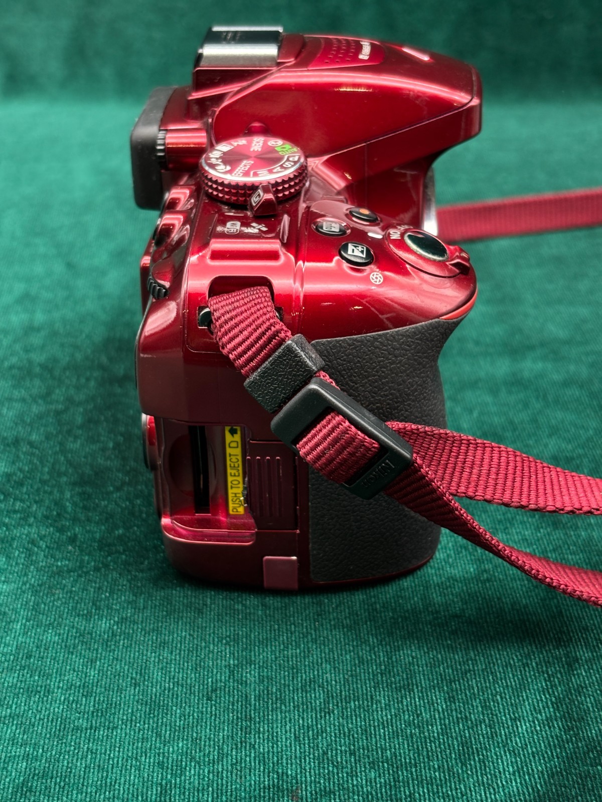 Nikon D5300 Digital Camera For Parts