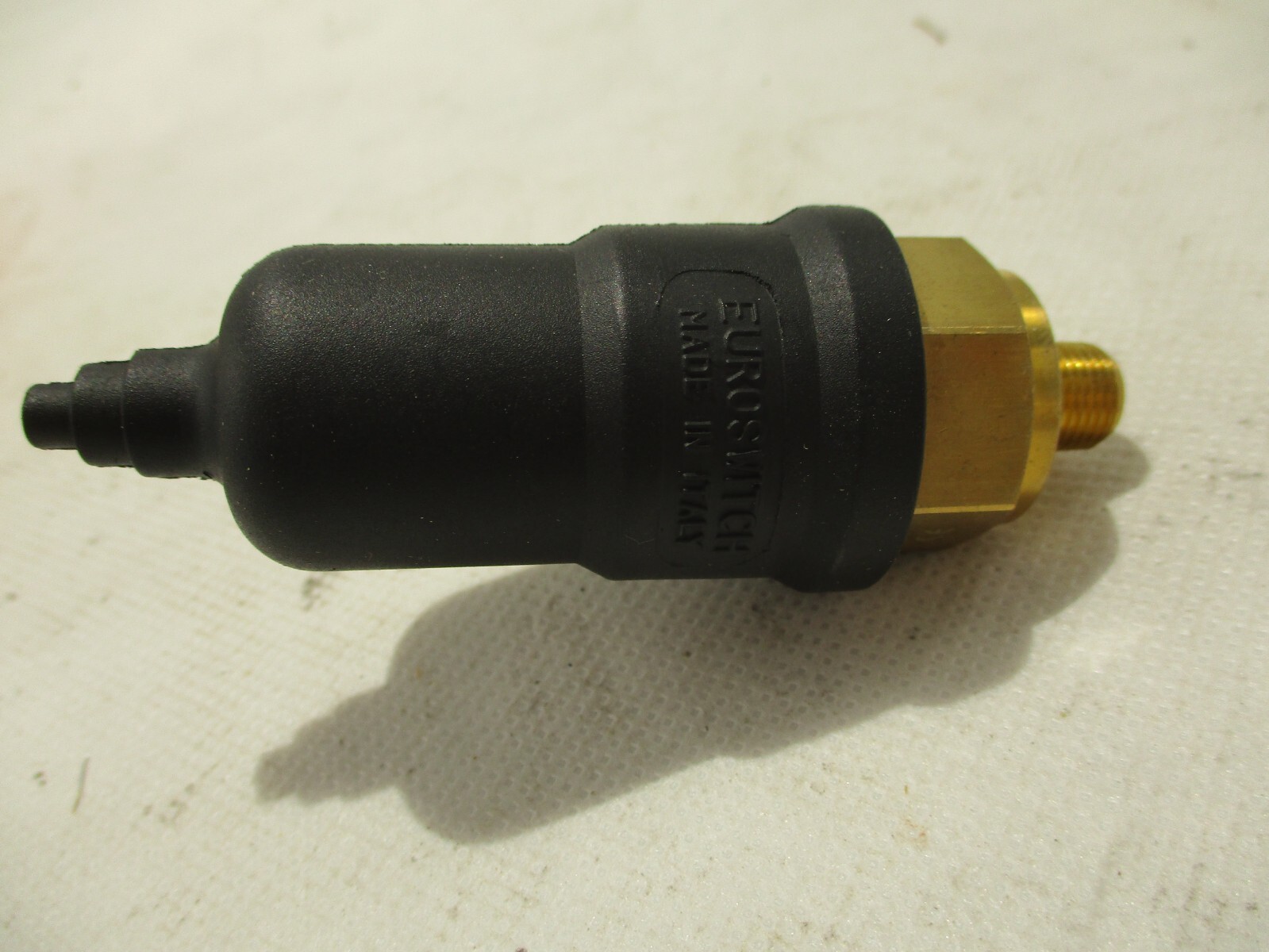 NEW CAMOZZI PM11-NA PRESSURE SWITCH