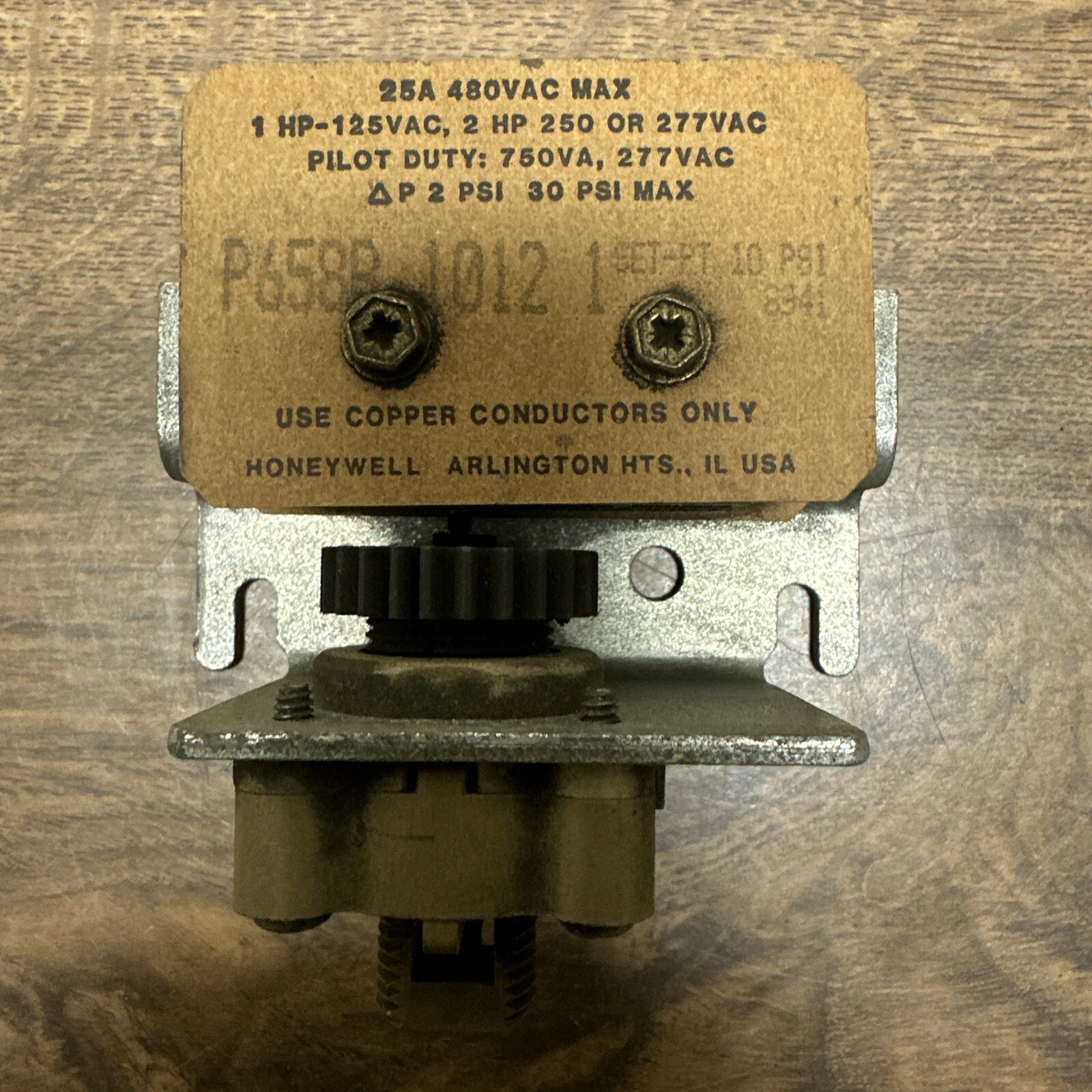 Honeywell,P658B 1012 1,Pressure Control Relay