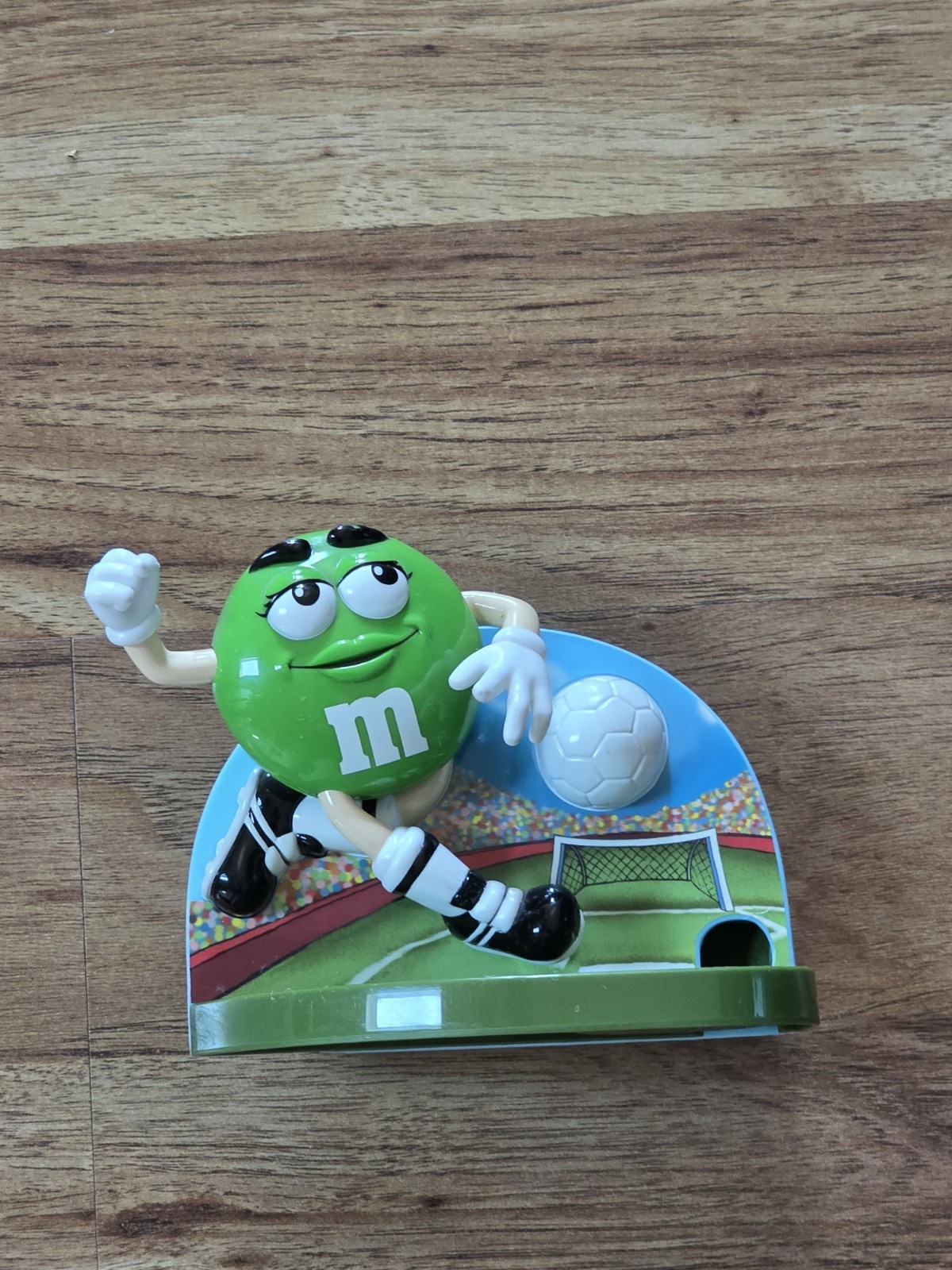 VINTAGE 2001 M&M's Soccer Green Candy Dispenser (#11233) Excellent Condition