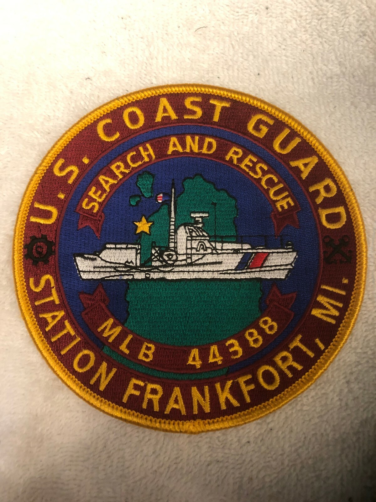 U.S. COAST GUARD / USCG STATION FRANKFORT, MI Patch ... TOUGH TO FIND ... X