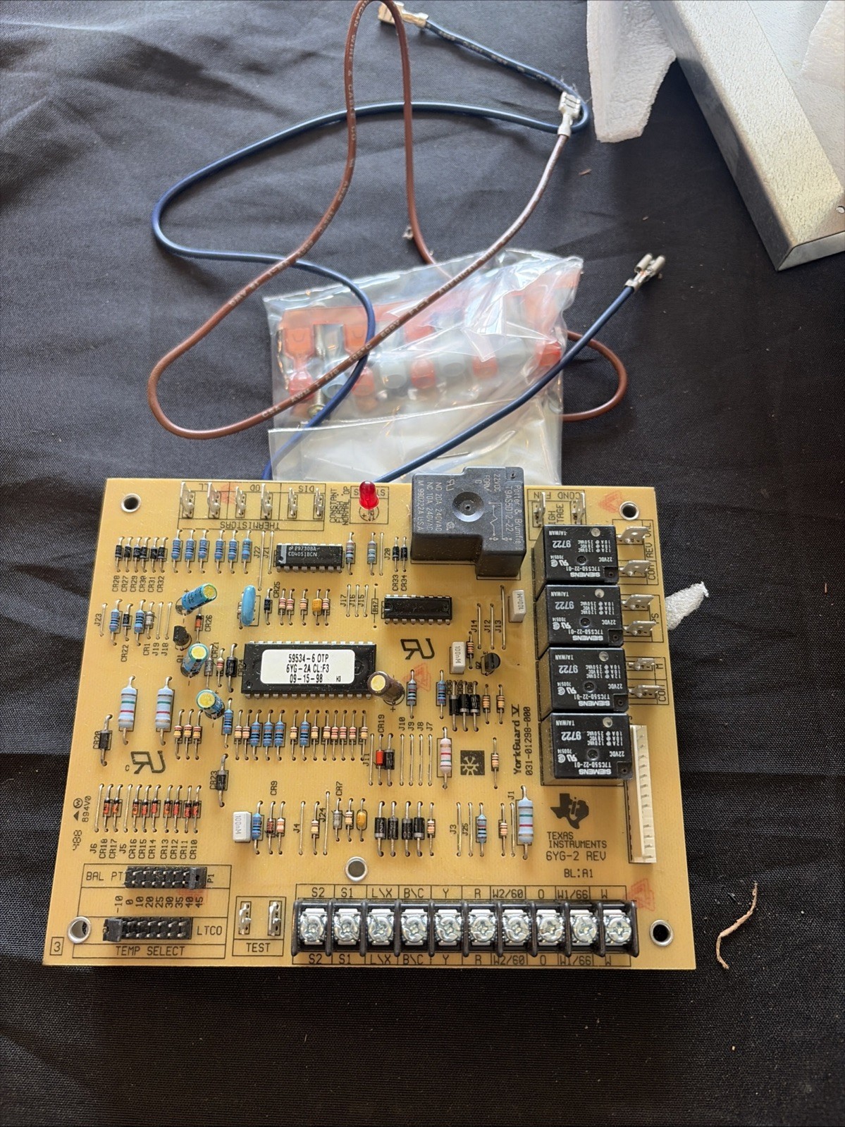 New In Open Box York Defrost  Control Circuit Board 37317806001