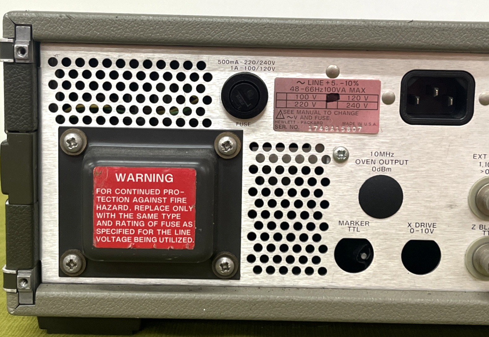 HP (HEWLETT PACKARD) 3325A Synthesizer / Function Generator