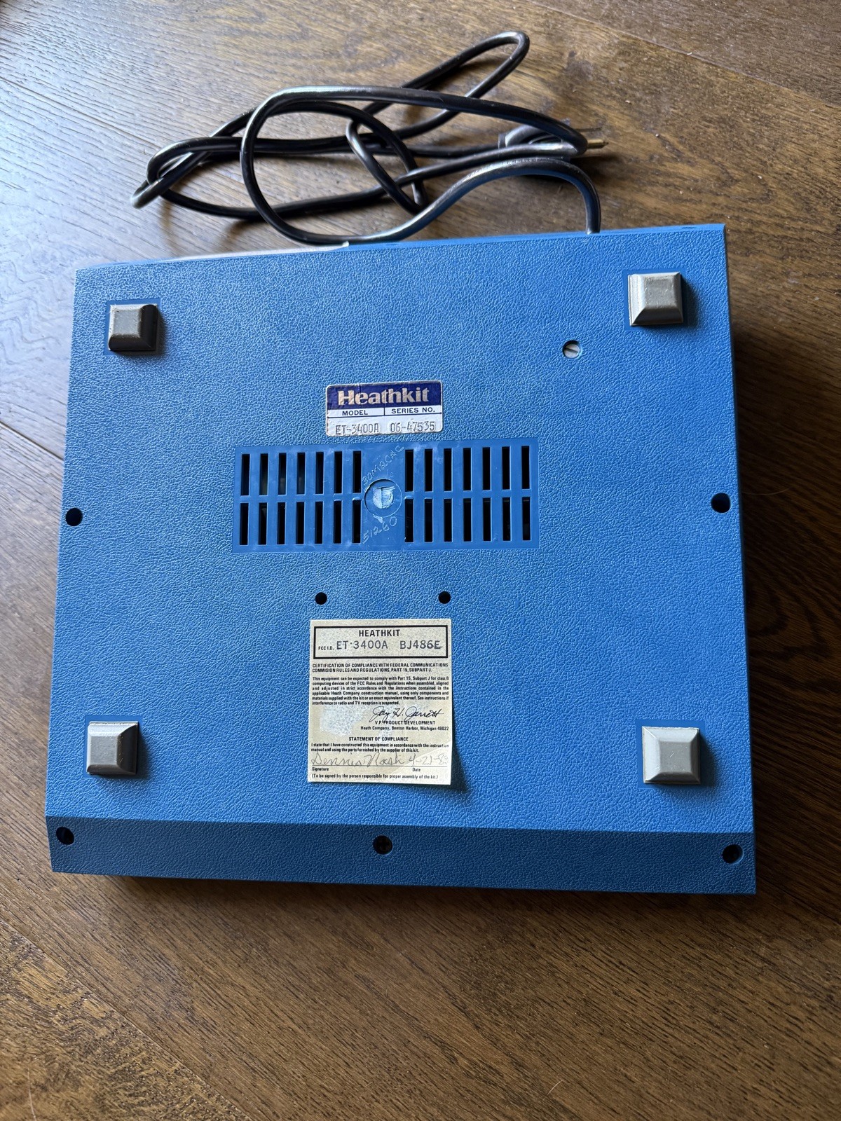 Heathkit Model ET-3400A Micro Computer Learning System. nice, powers on!