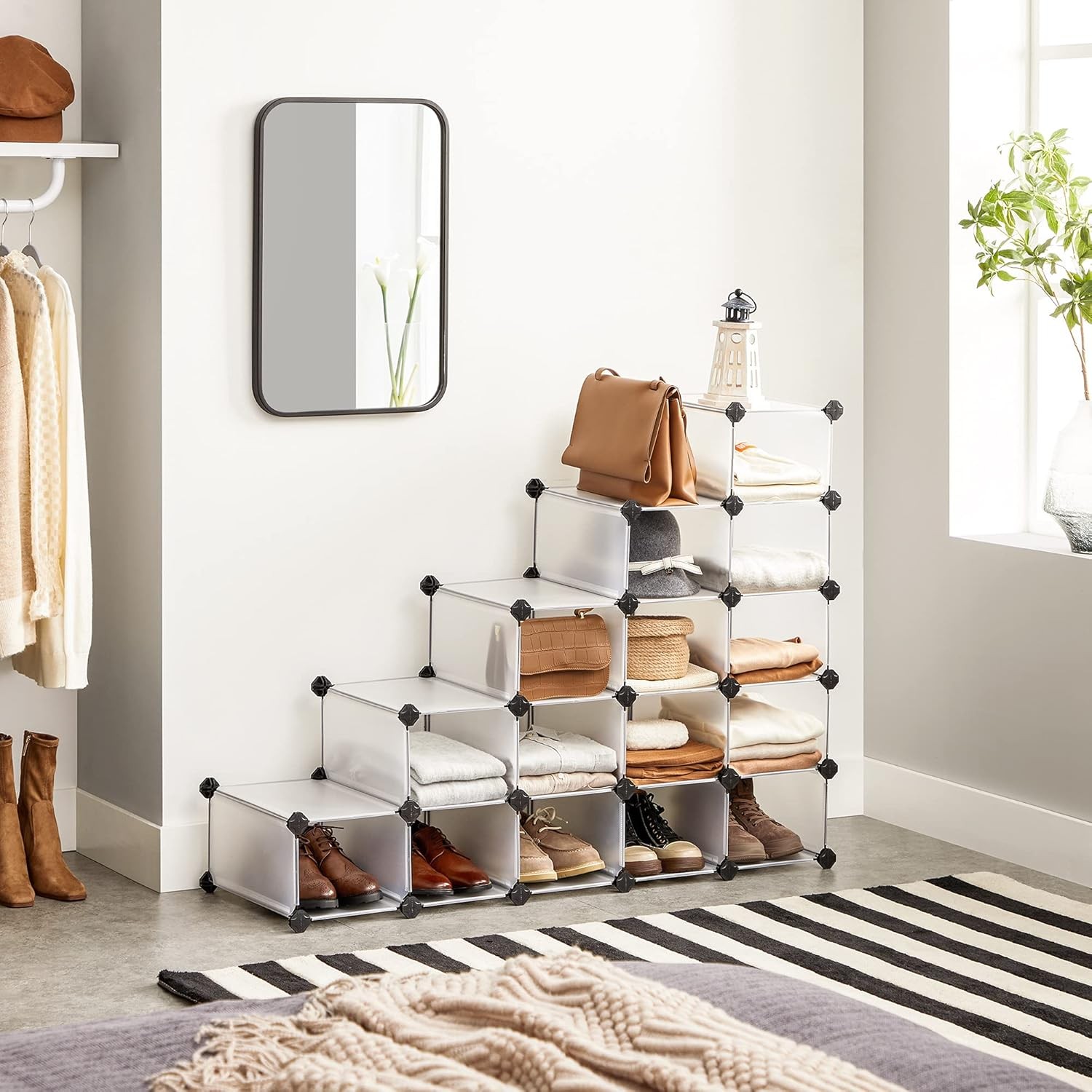 Shoe Rack with 16 Cubes, Interlocking Plastic Shoe Rack, Clear