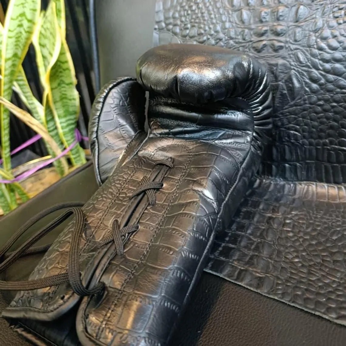 Handcrafted Crocodile-Embossed Cowhide Leather boxing gloves, punching gloves