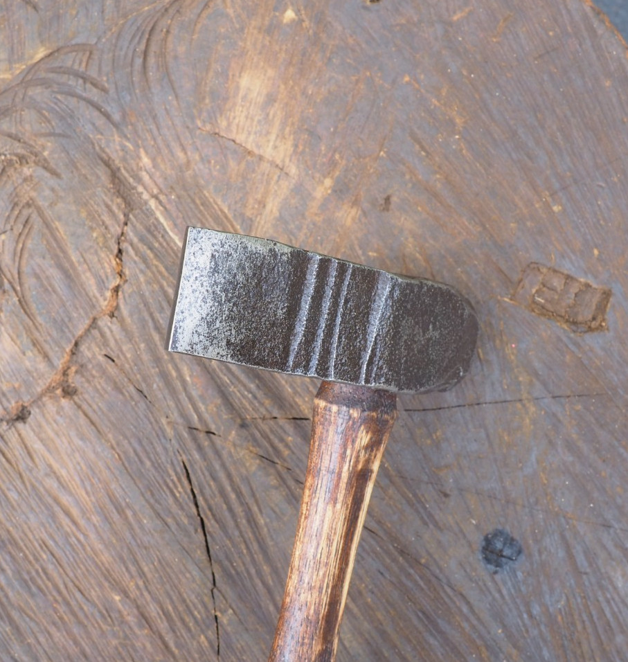 SHARP 4LB SLANT FACED STRAIGHT BUTCHER DIAGONAL CUT OFF BLACKSMITH HAMMER ANVIL