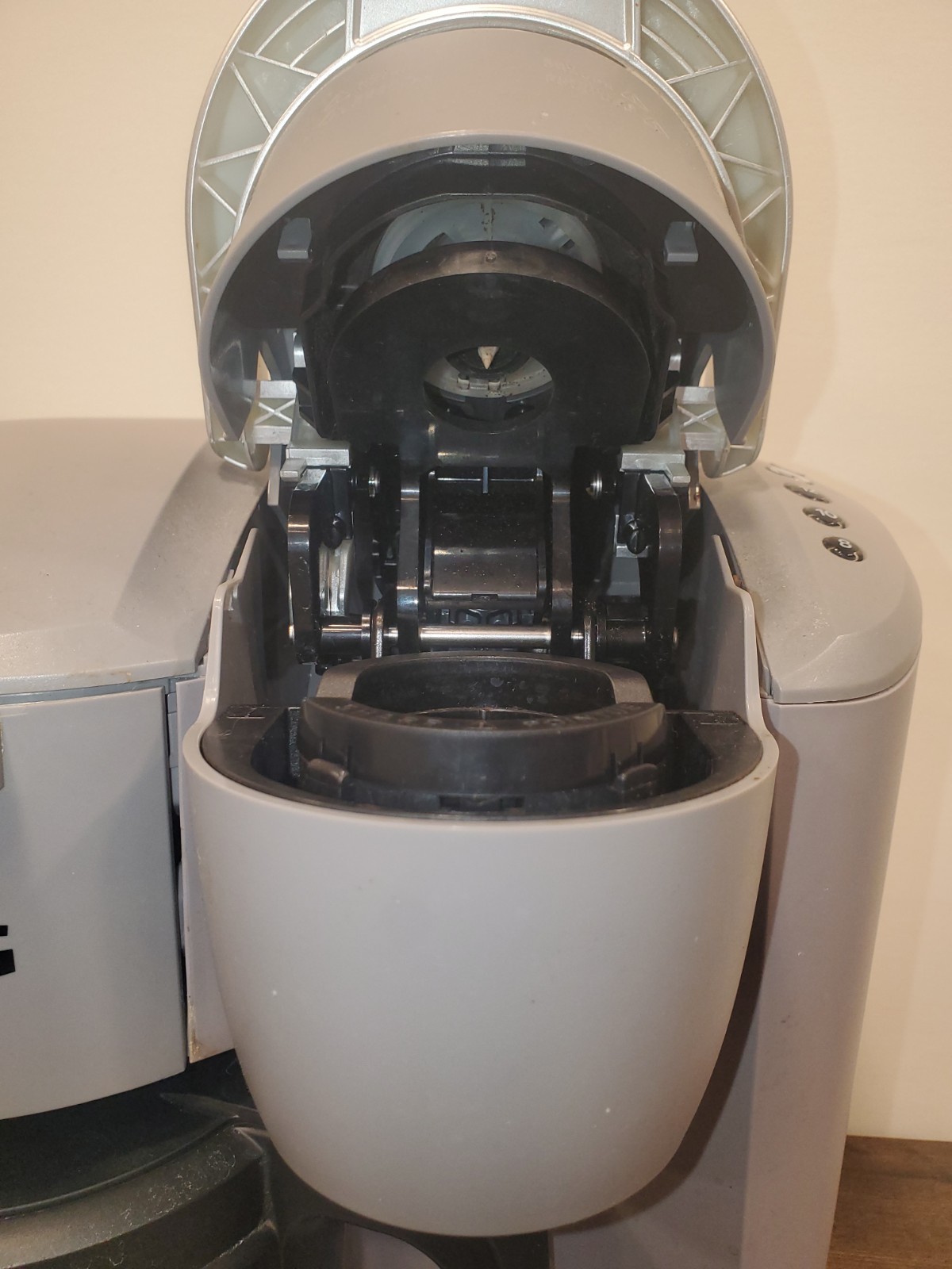 Keurig K-Duo Single-Serve & Carafe Coffee Maker - Gray - Used