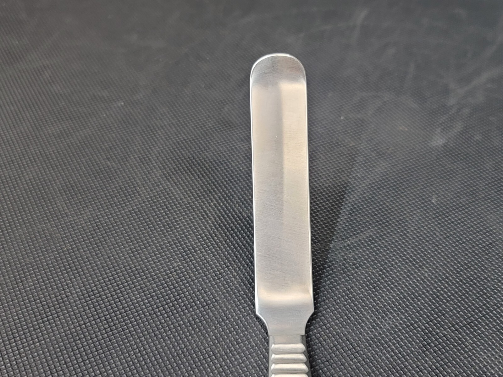 VM84-2192 Blade Retractor 18mm 7" Germany