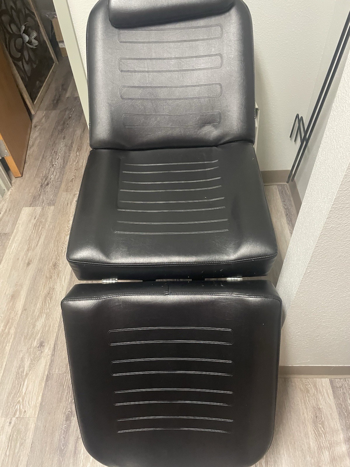 Black Adjustable Exam Table Massage Table