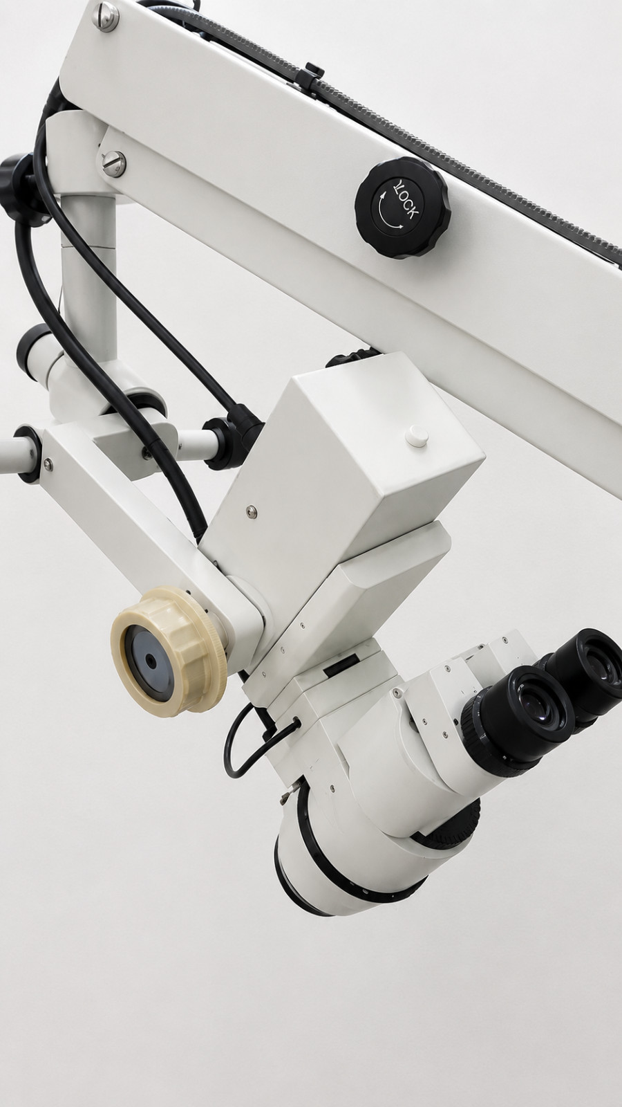 5 STEP ENT Multidisciplinary Surgical Microscope. Neurosurgery, Spine and Crania
