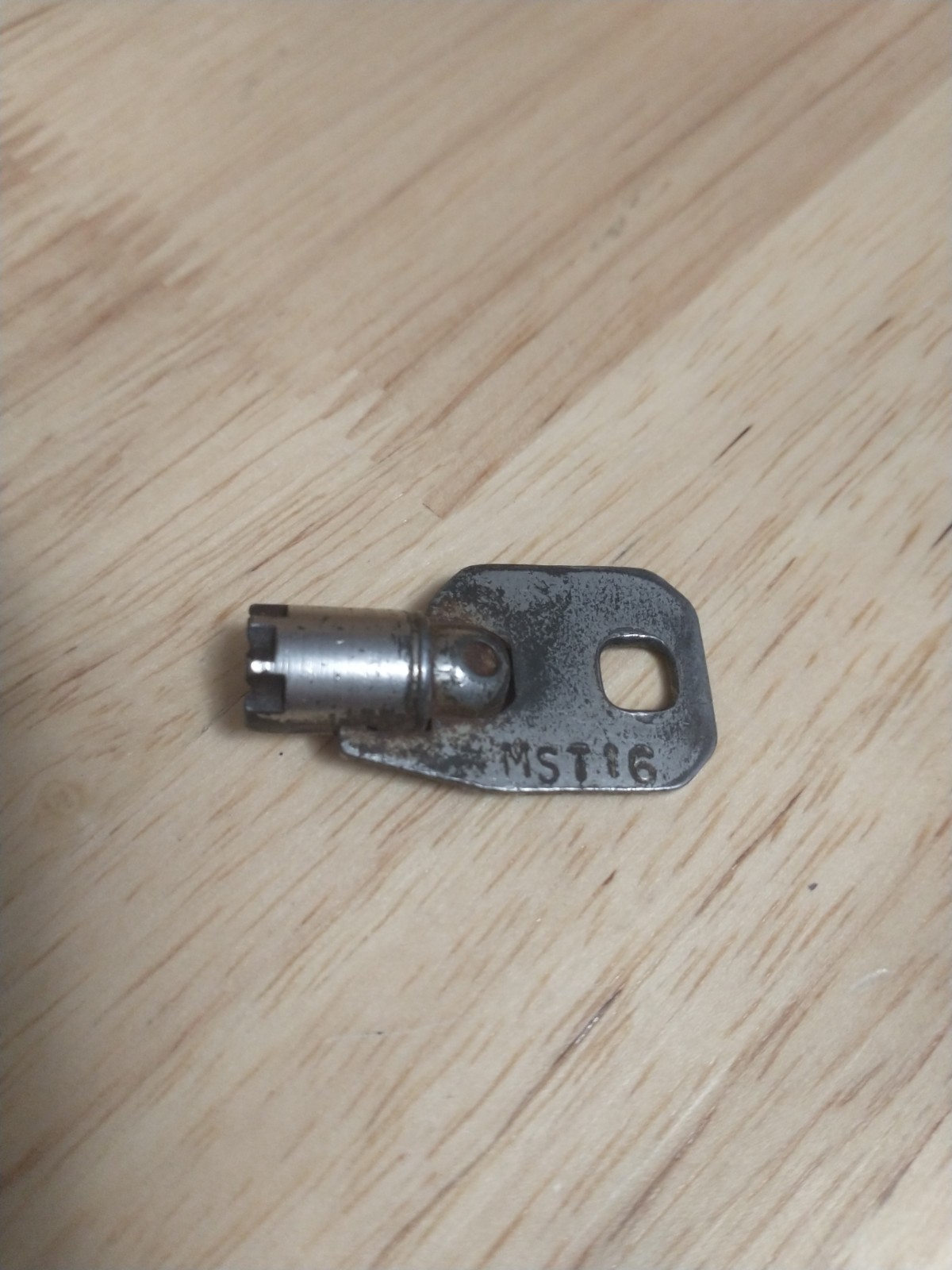 Snack soda drink vending machine key #MST 16 fits barrel style locks used