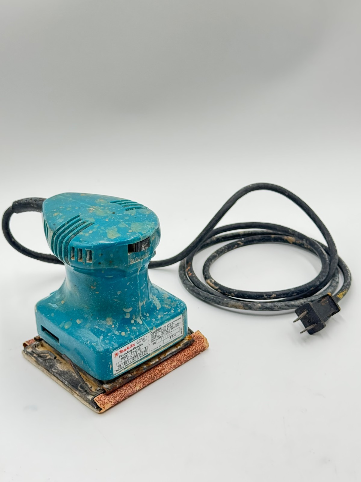 MAKITA B04550 FINISHING SANDER (P14021951)