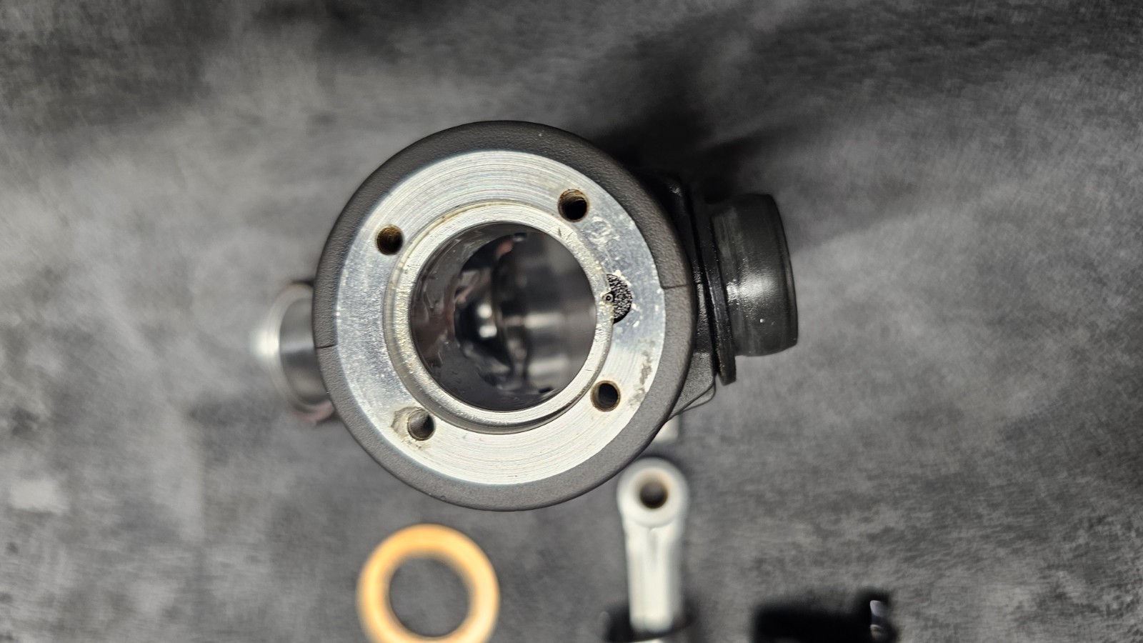 O.S. Engines R2104 Race Engine, Good Compression With Extra Glow Plugs