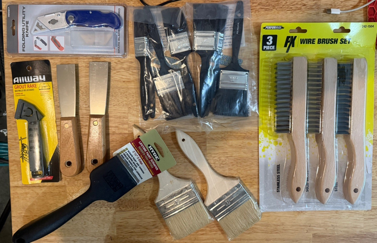 Painters Tool Kit - 10 items total including brushes/putty knives/wire brush kit