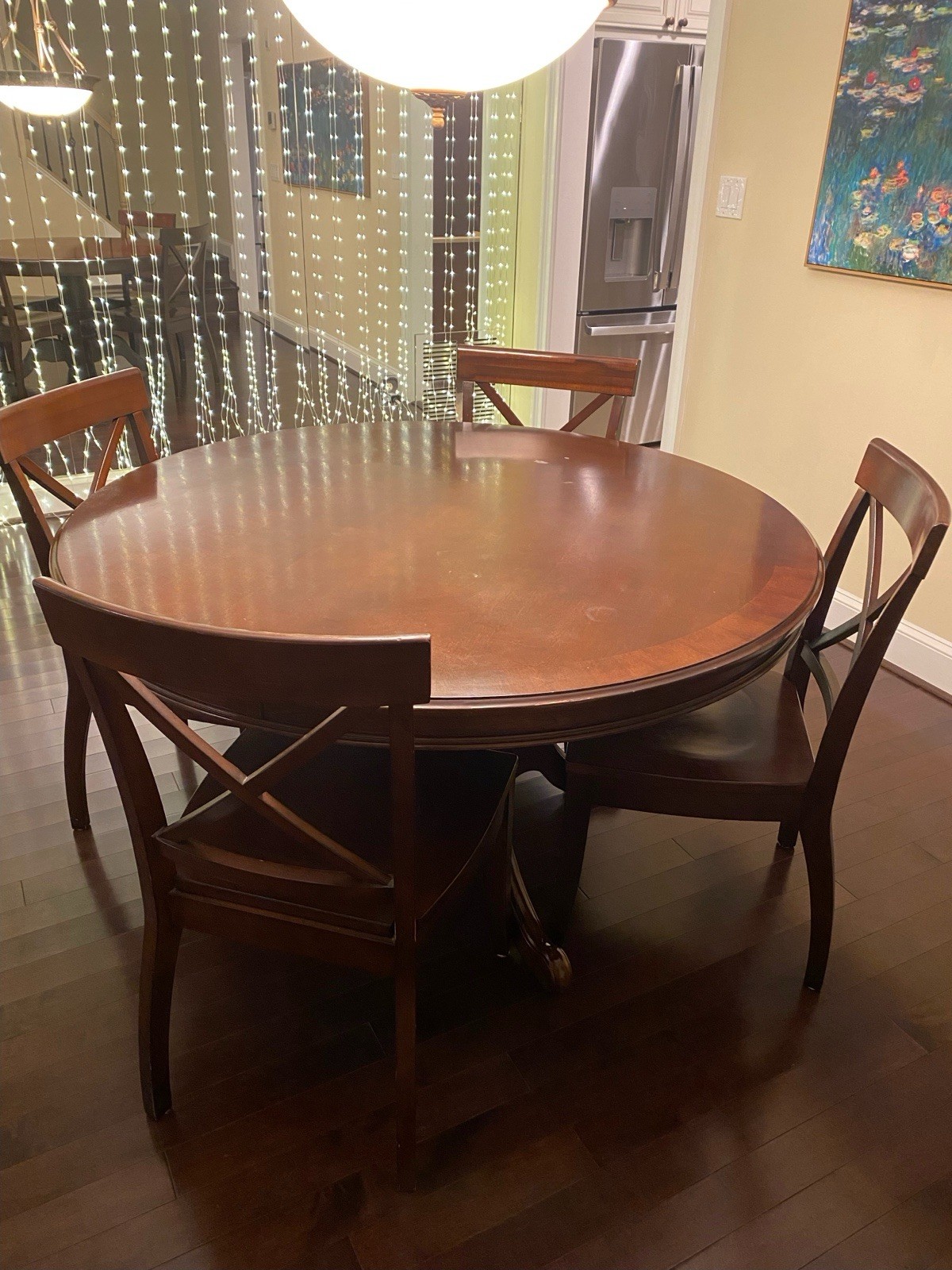 Circular Dining Table For  4