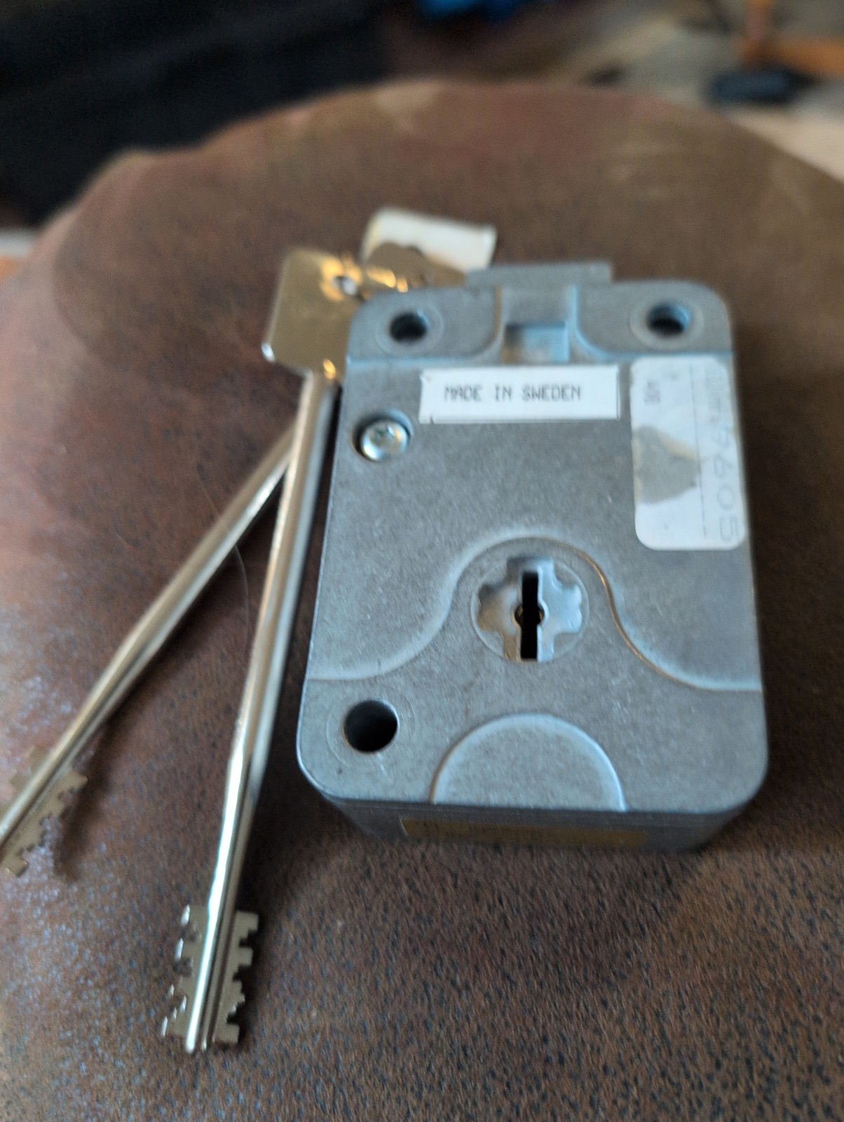 Sargent & Greenleaf Safe Key lock with Keys 6870