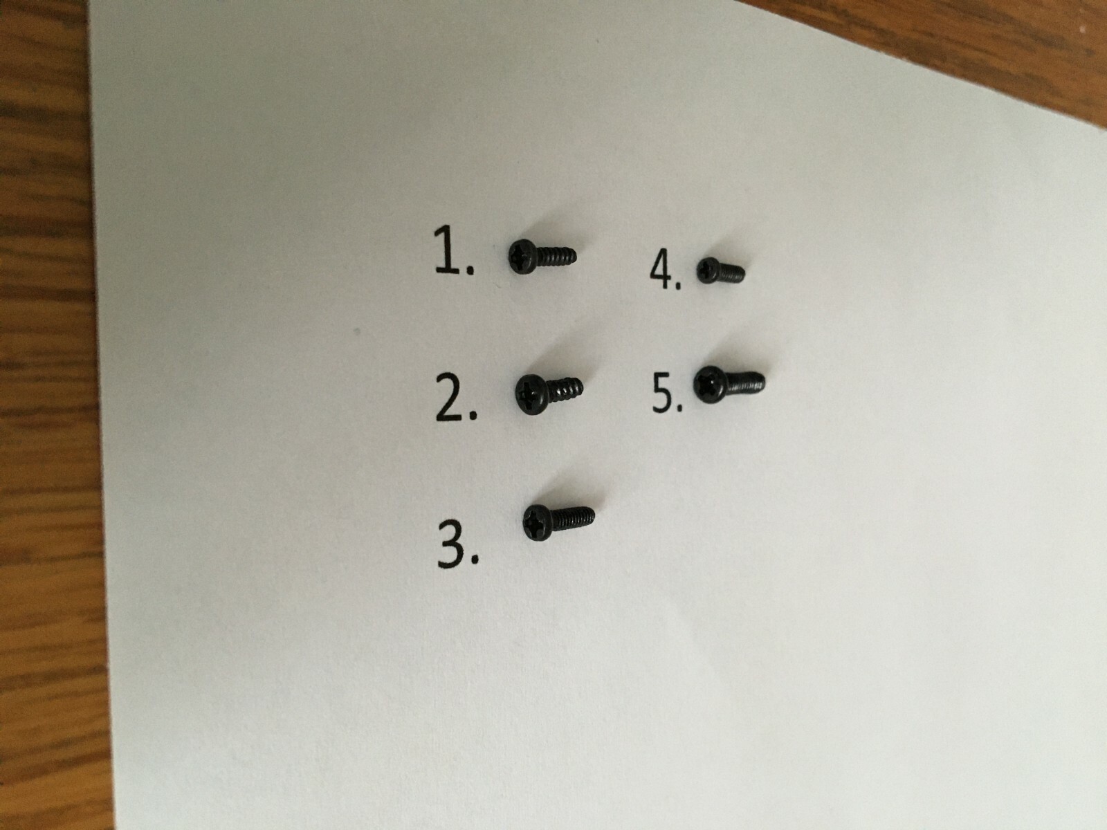 Car key remote / Key Fob replacement screws. 5 sizes.