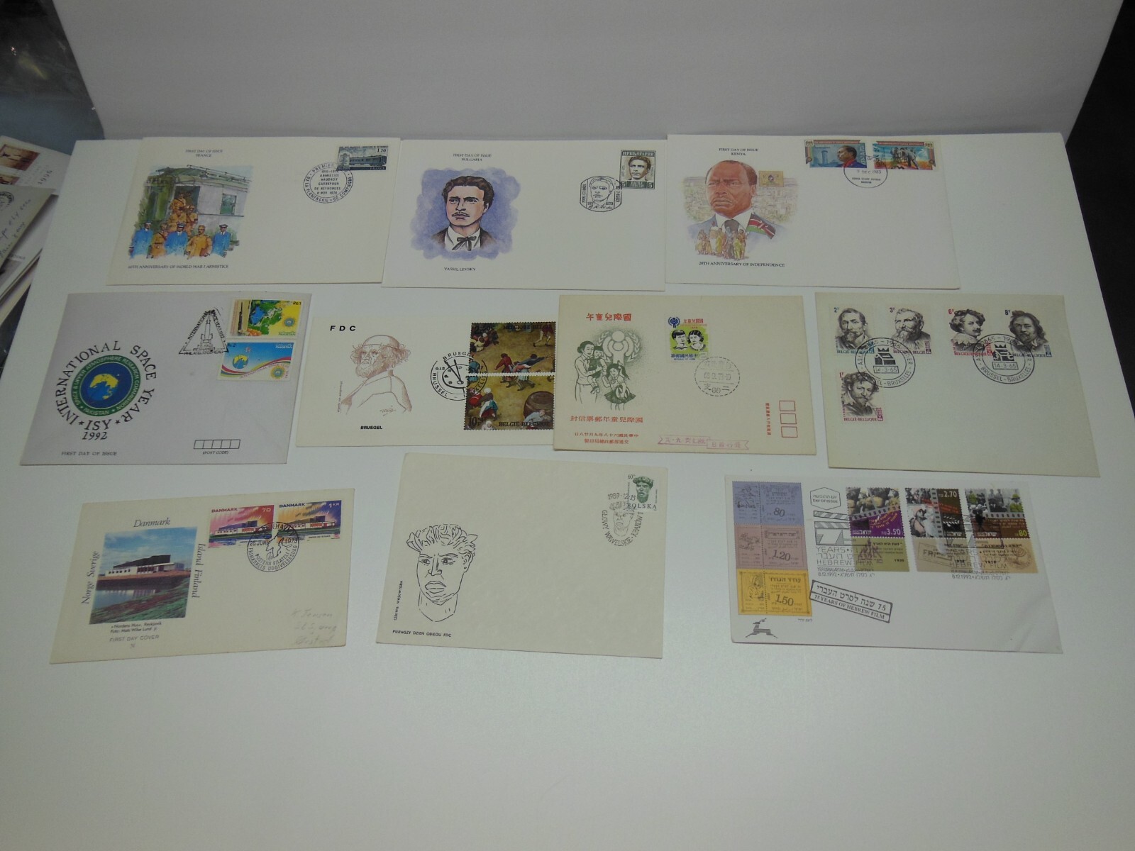 WORLD WIDE FDC'S COLLECTION OF 50 DIFFERENT