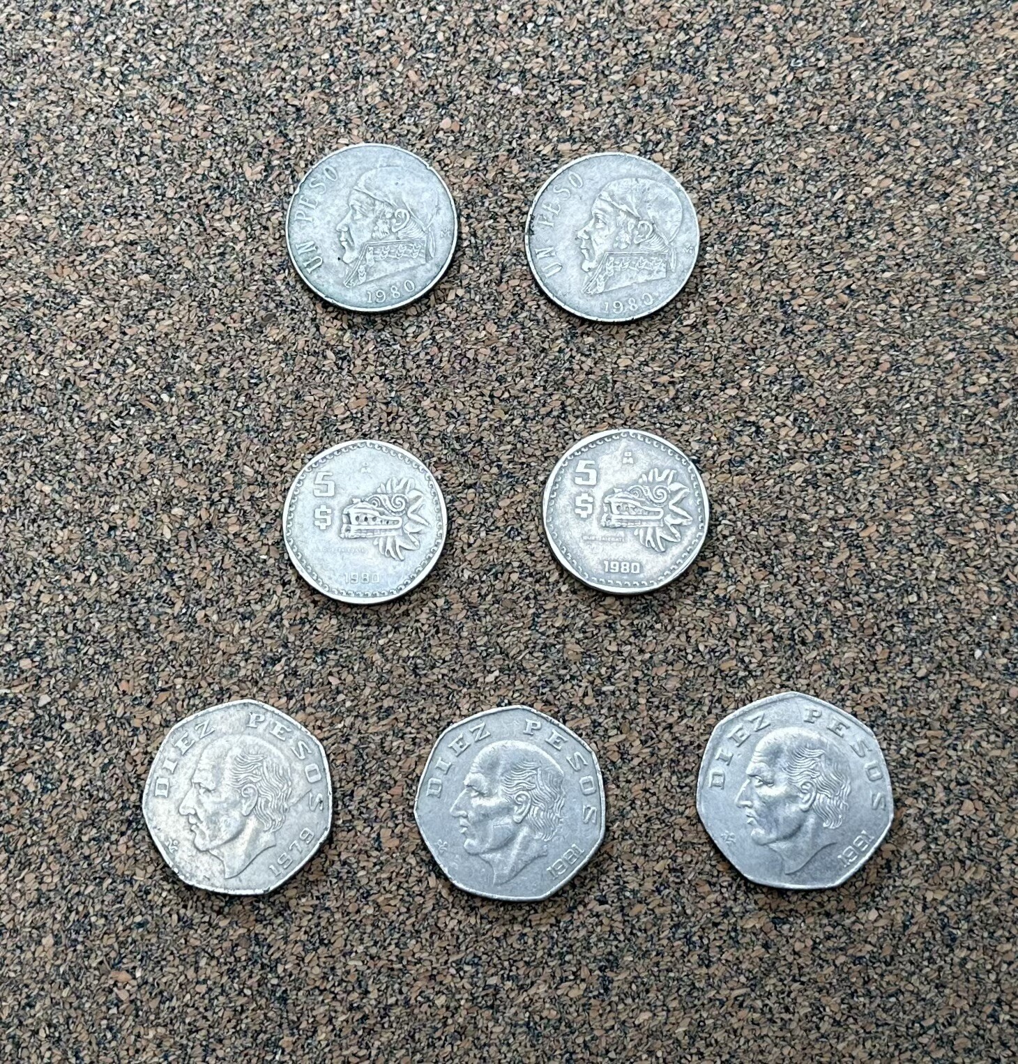 Vintage Mexican Coin Lot – 1, 5, 10 Pesos (1979–1981) – Morelos, Hidalgo, Quetza