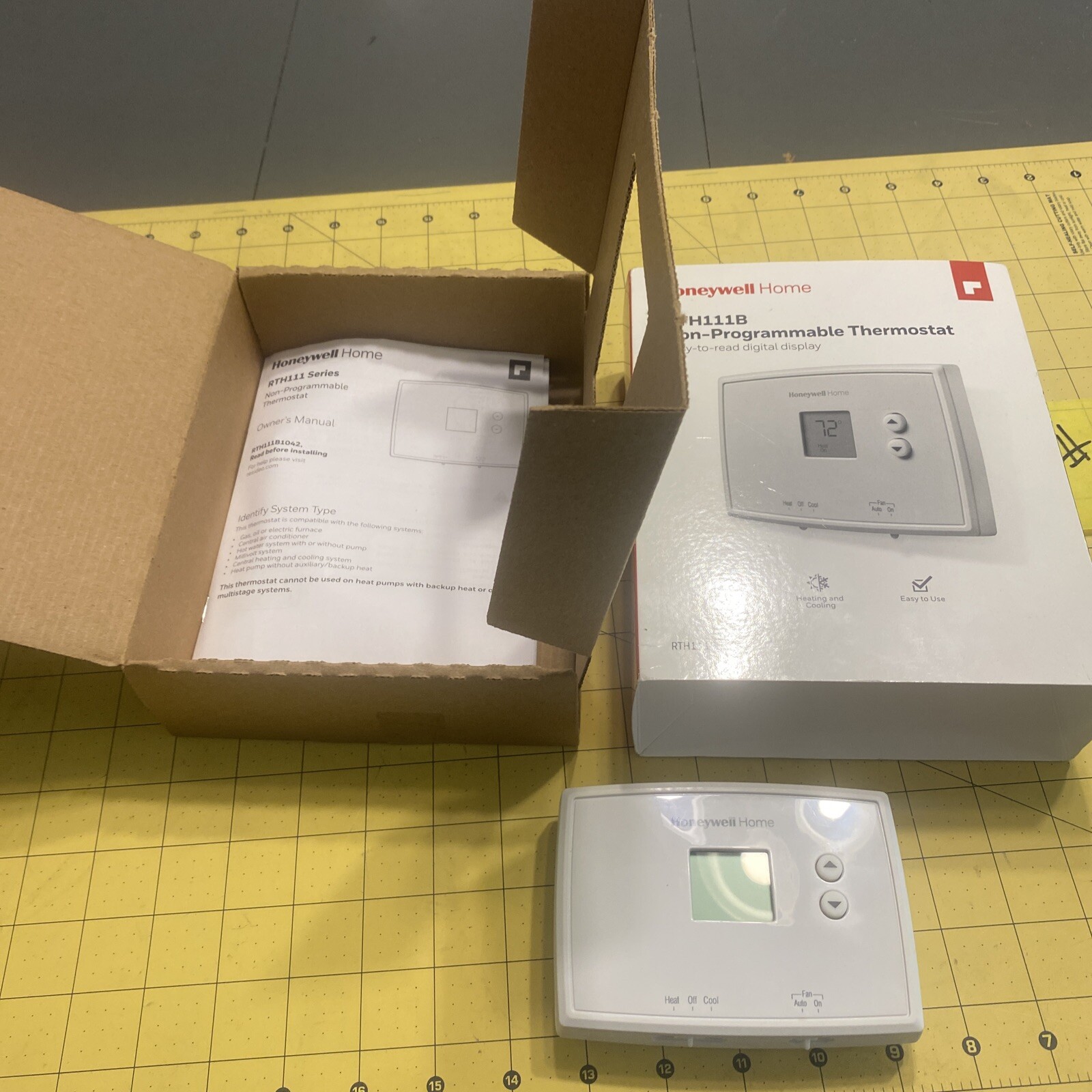HONEYWELL HOME RTH111B HORIZONTAL NON-PROGRAMMABLE THERMOSTAT