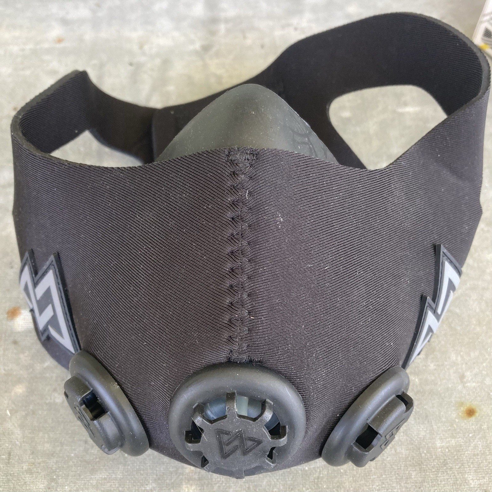 ELEVATION Training Mask Original 2.0 Workout Size MEDIUM 150 - 249 lbs