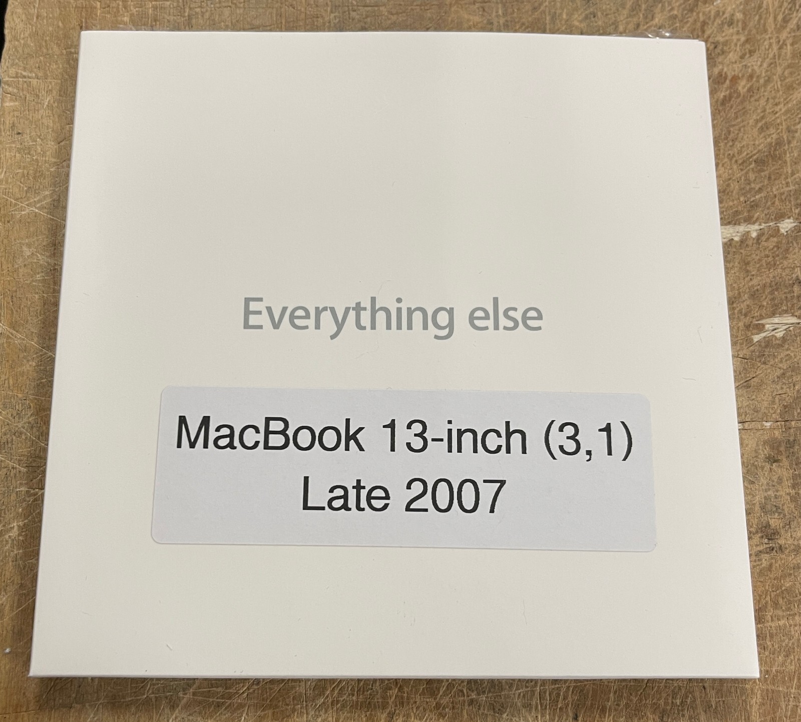 Apple MacBook 13-inch (3.1) Late 2007 Print and Media Packet