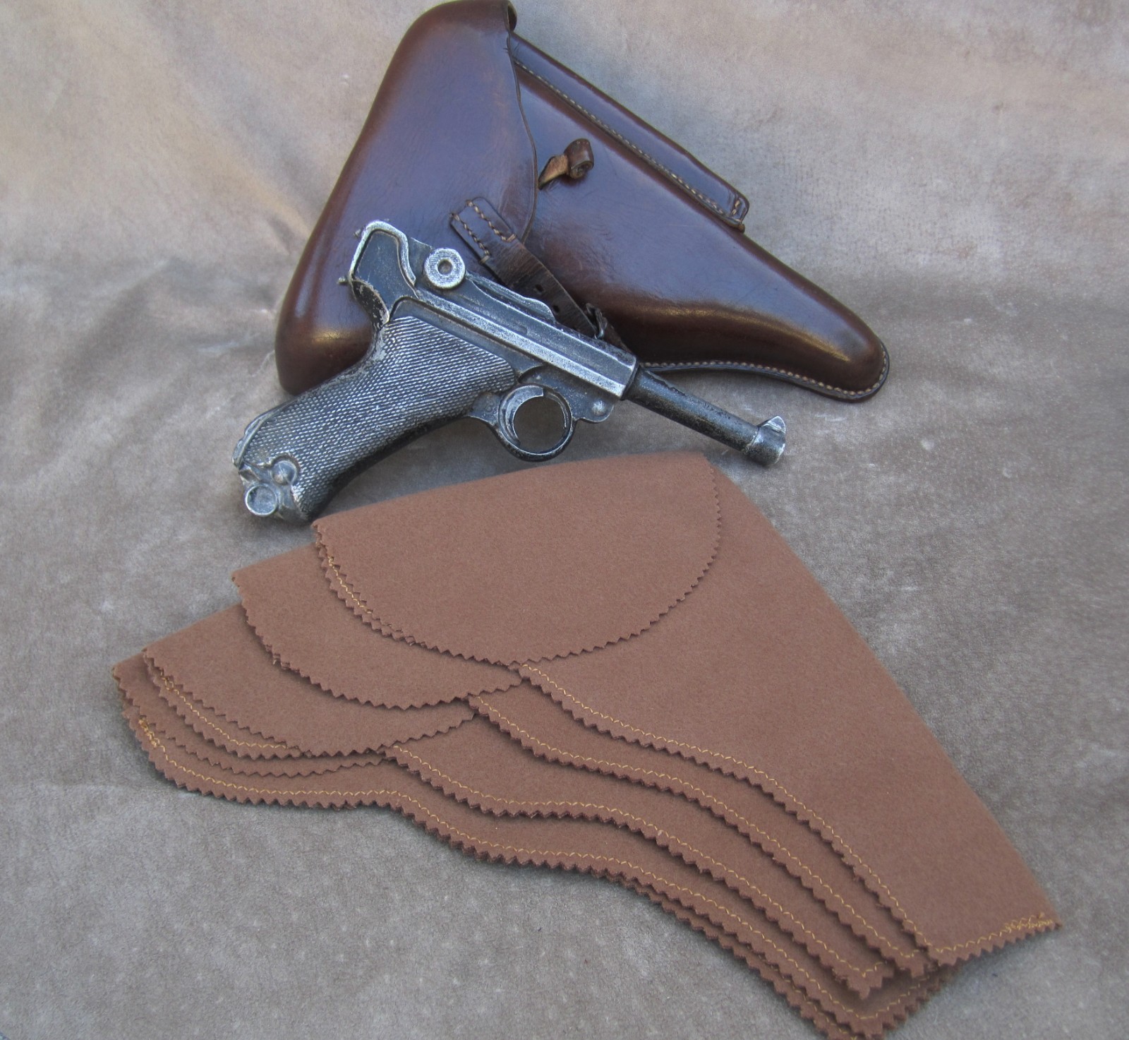 PISTOL SLEEVE PROTECTOR FOR MAUSER WW2 P08 LUGER  FOR HARDSHELL HOLSTER  USE 🔥