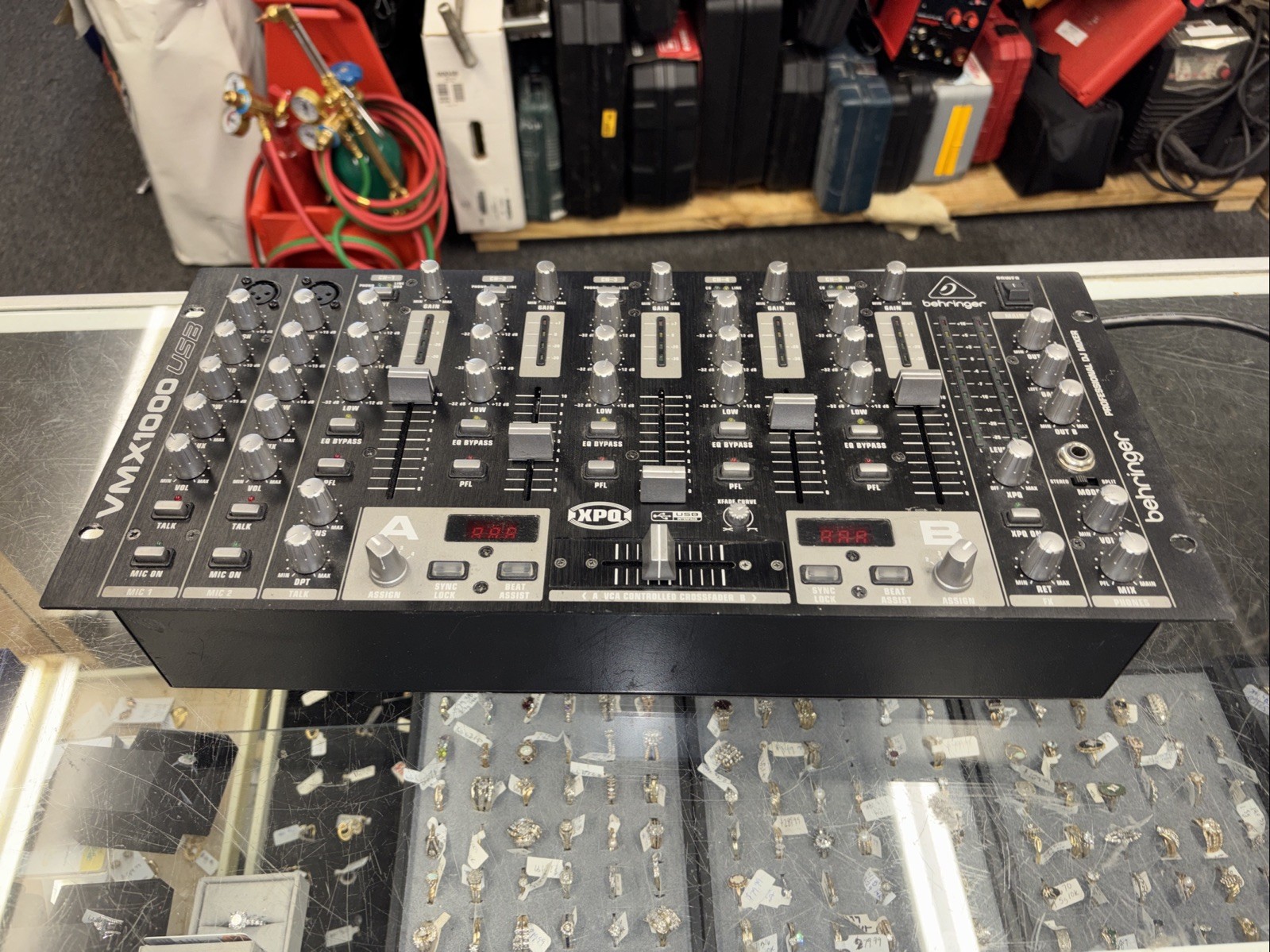 Behringer VMX1000 USB 5 Channel Rack Mount DJ Mixer
