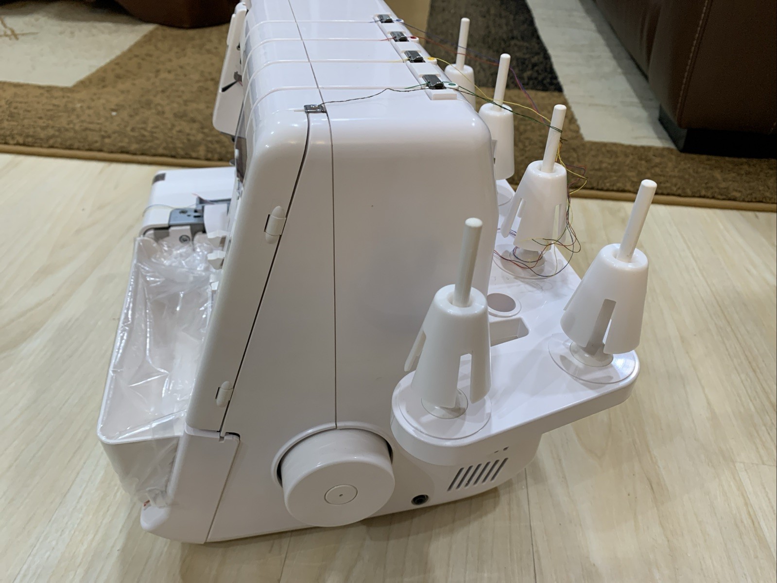 Elna 925 DCX Computerized 5 Thread Serger, Made in Japan!