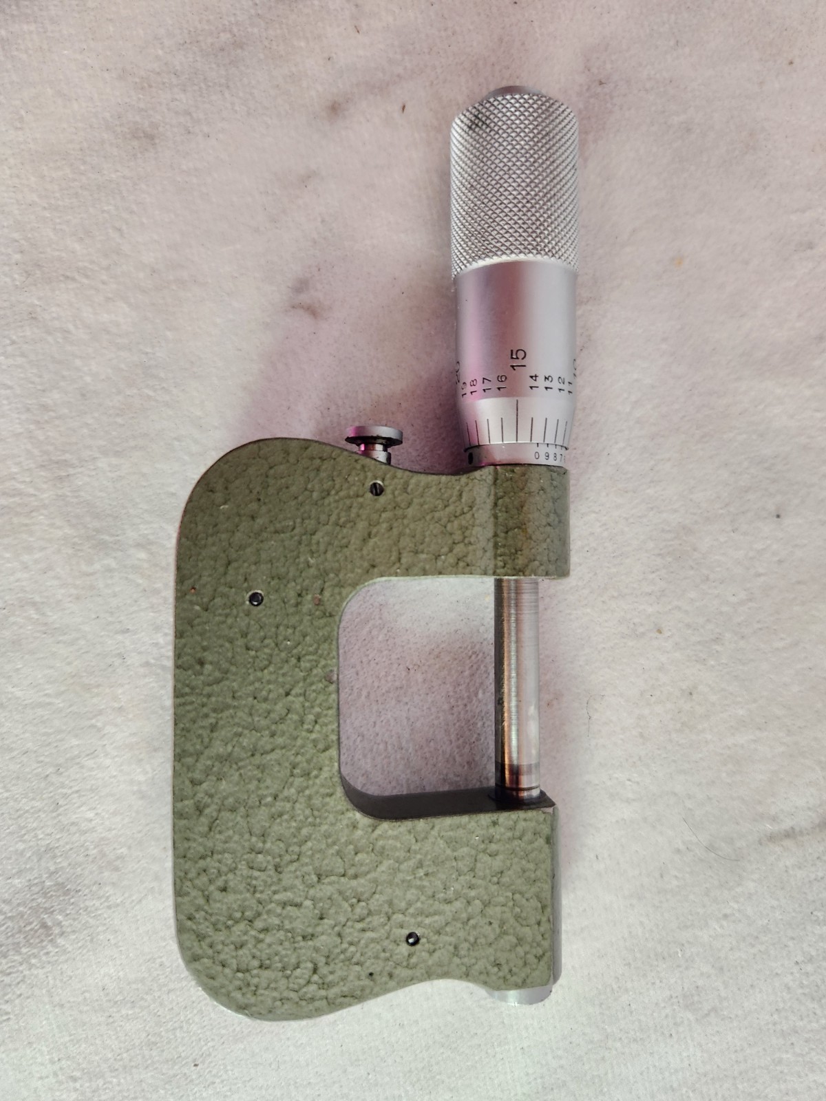 Mitutoyo Indicating Micrometer 0-1” 510-202 .0001" Resolution