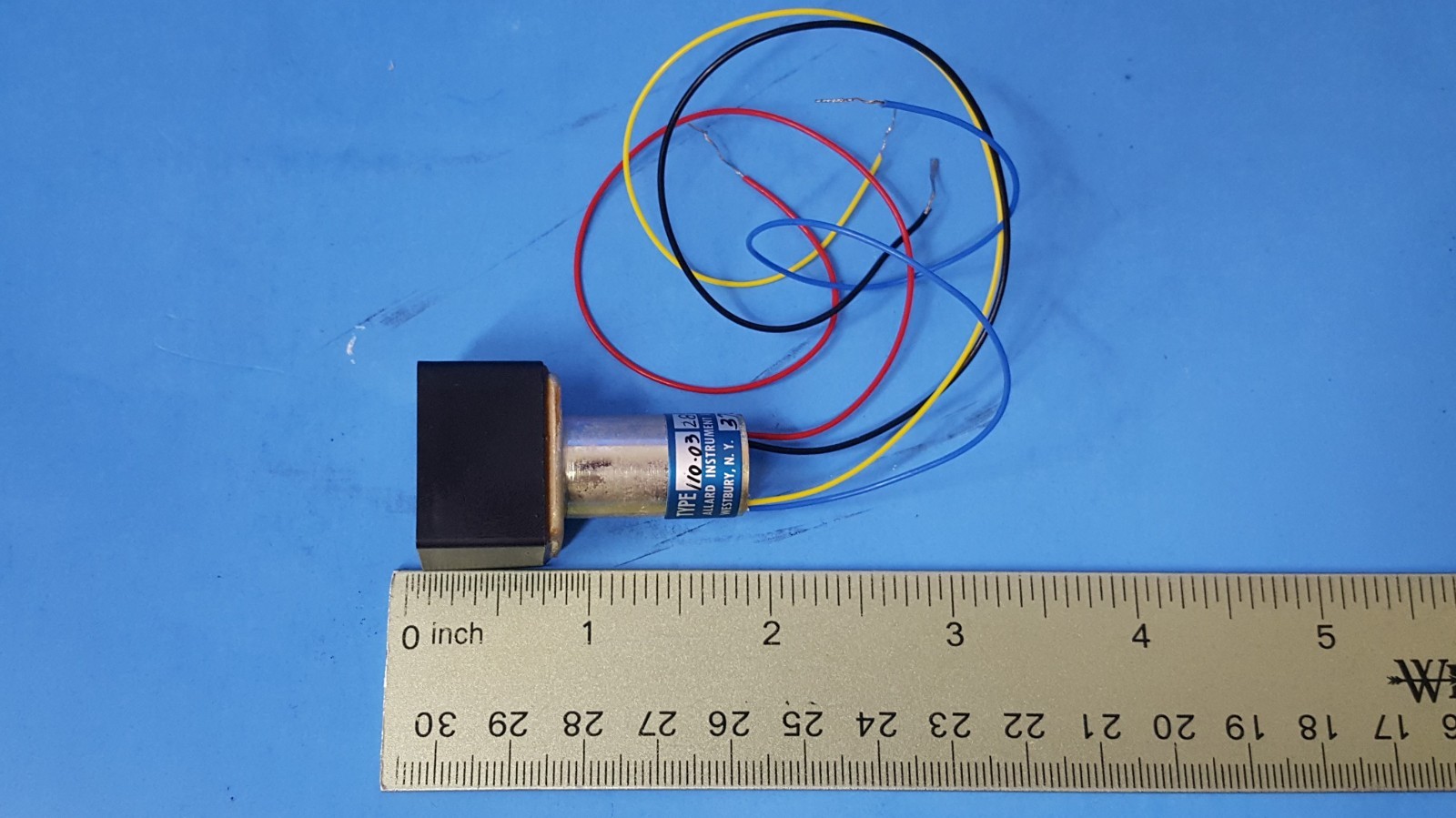ONE PC- Indicator, 110.03, ALLARD Instruments, 28VDC, (MILES/MI-TE/00-YDS)