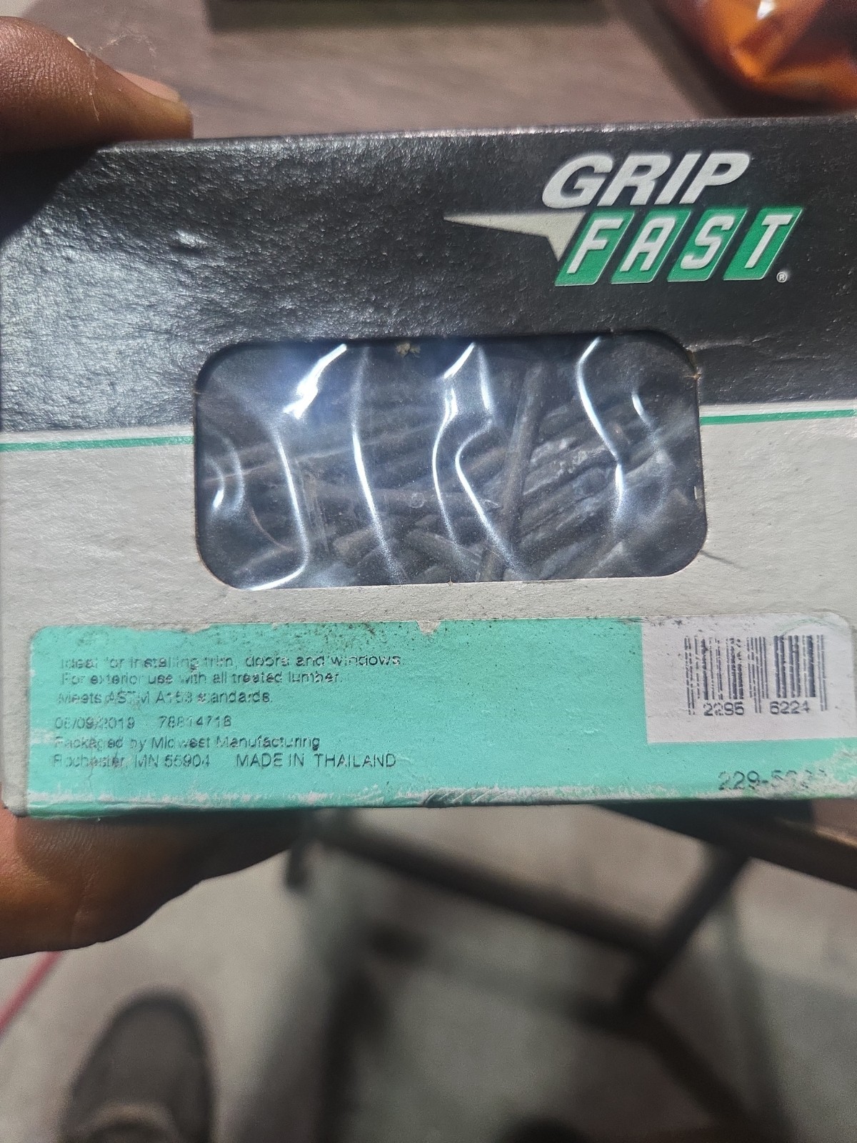 1 Lb. Grip Fast Hot-Dip Galvanized Nails 8D 2 1/2"