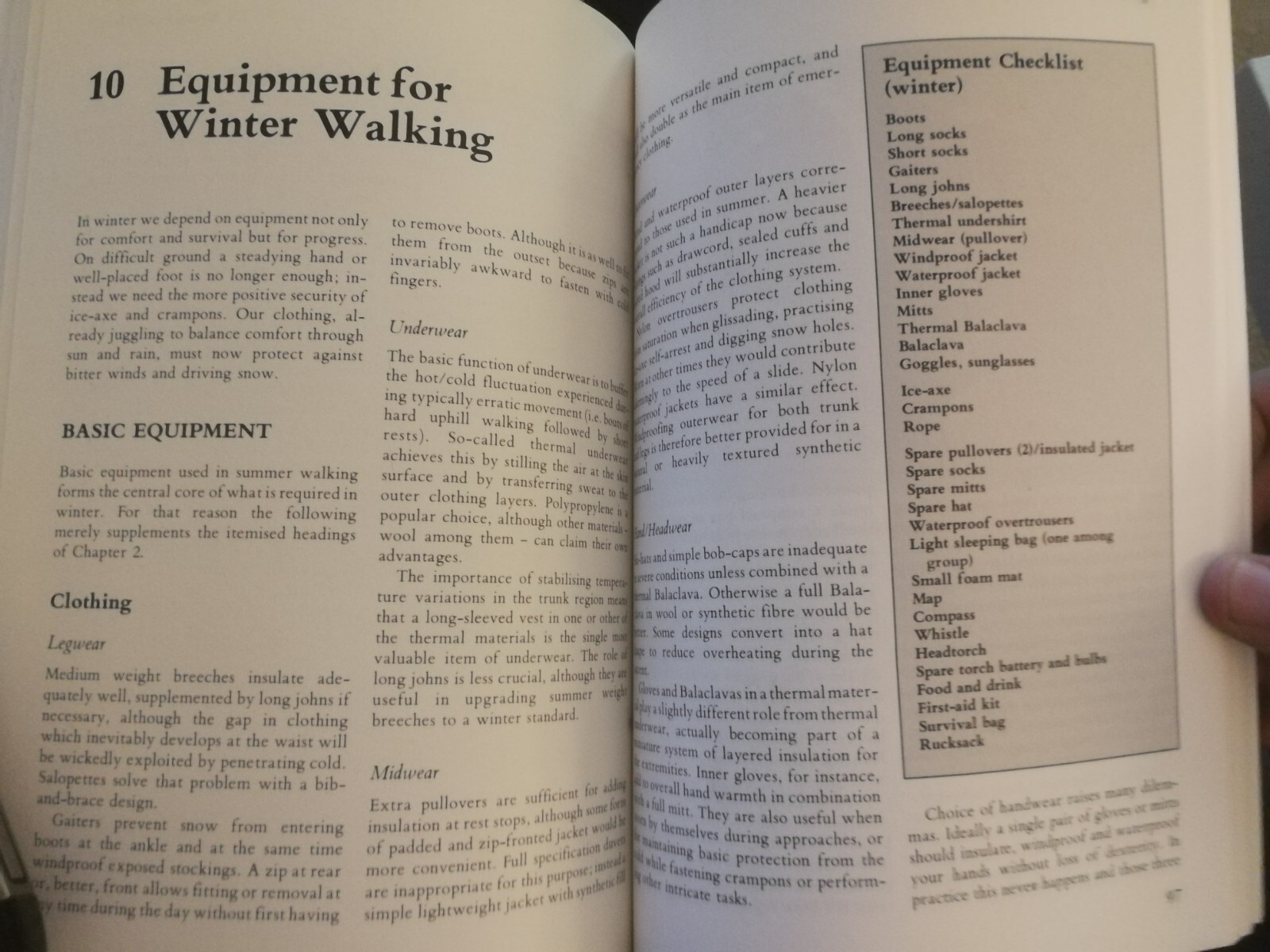The Hillwalkers Handbook - Steve Ashton
