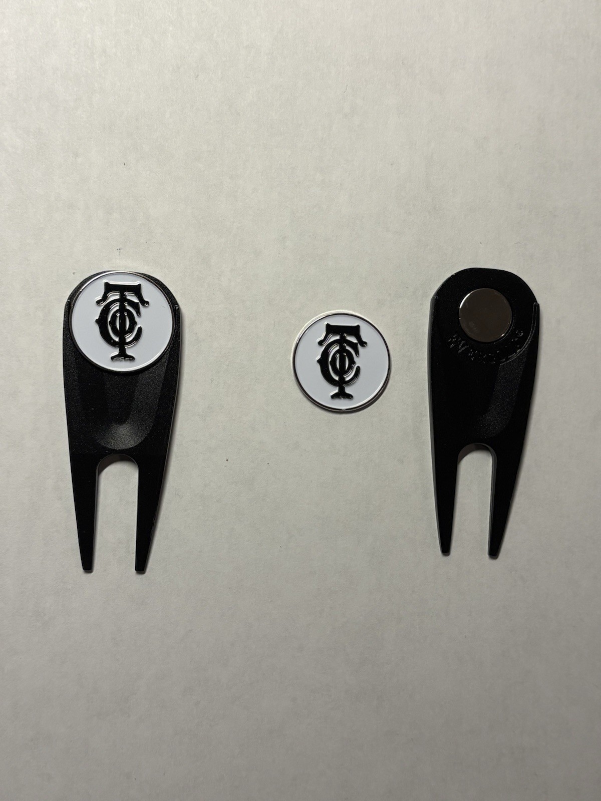 Old Town Club 1" Coin Golf Marker & Ergonomic Pocket Golf Divot Tool - A Beauty!