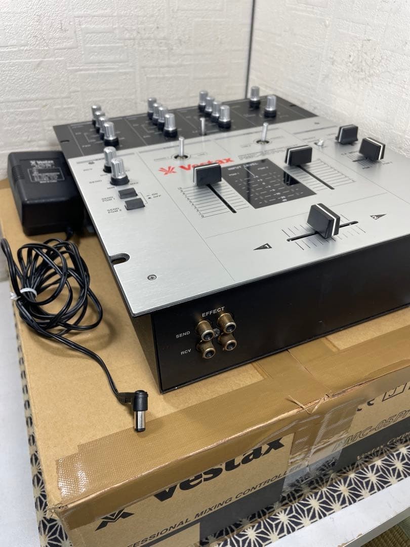 Vestax PMC-05 Pro III VCA Silver 2-Channel DJ Mixer with AC US seller